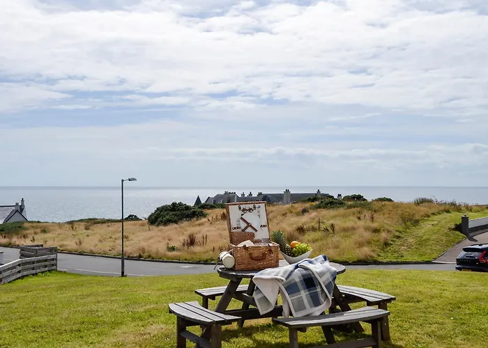 Seaviews And Hot Tub At The Fairways - Uk39821