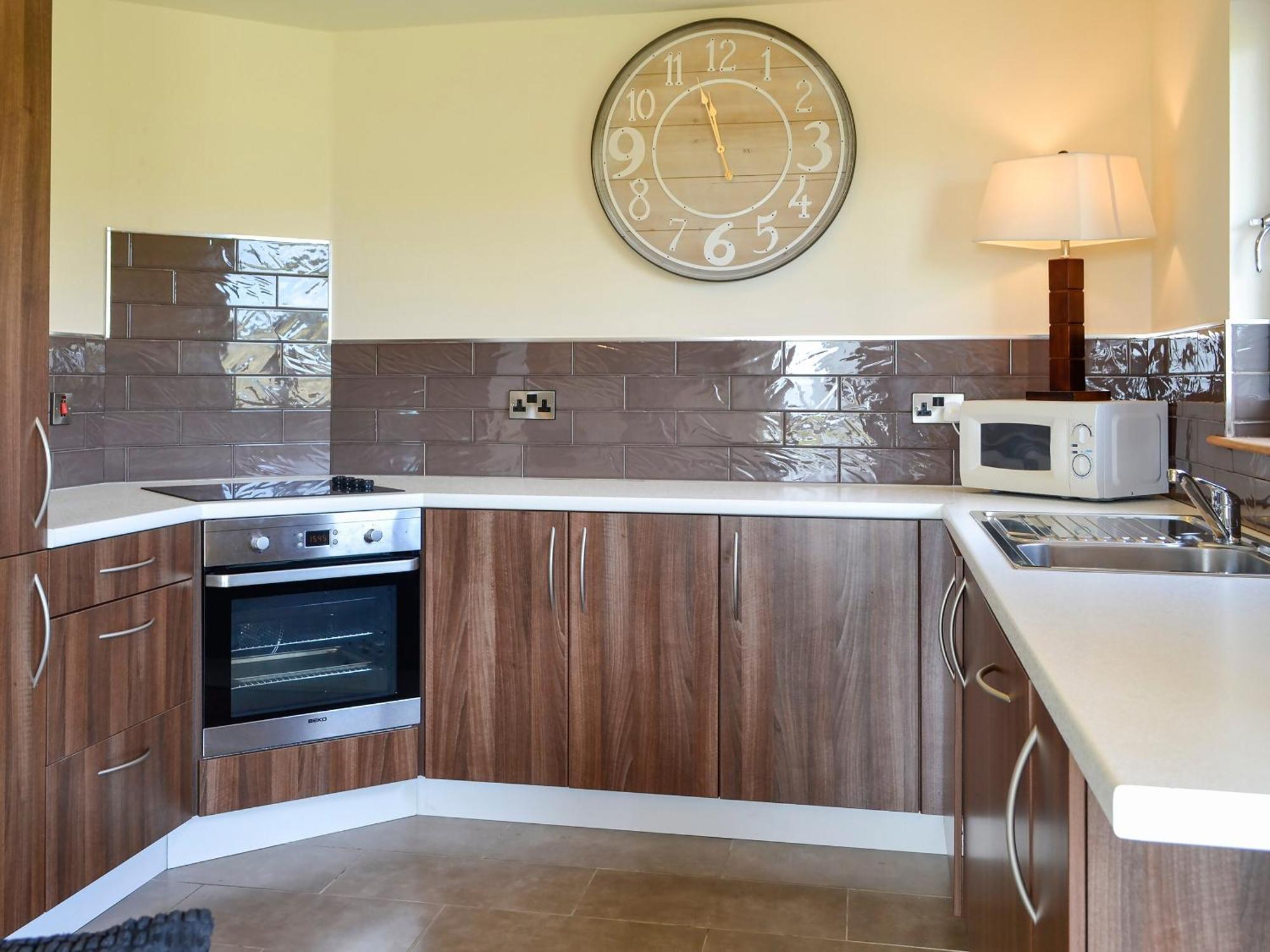 Holiday home Seaviews And Hot Tub At The Fairways - Uk39821