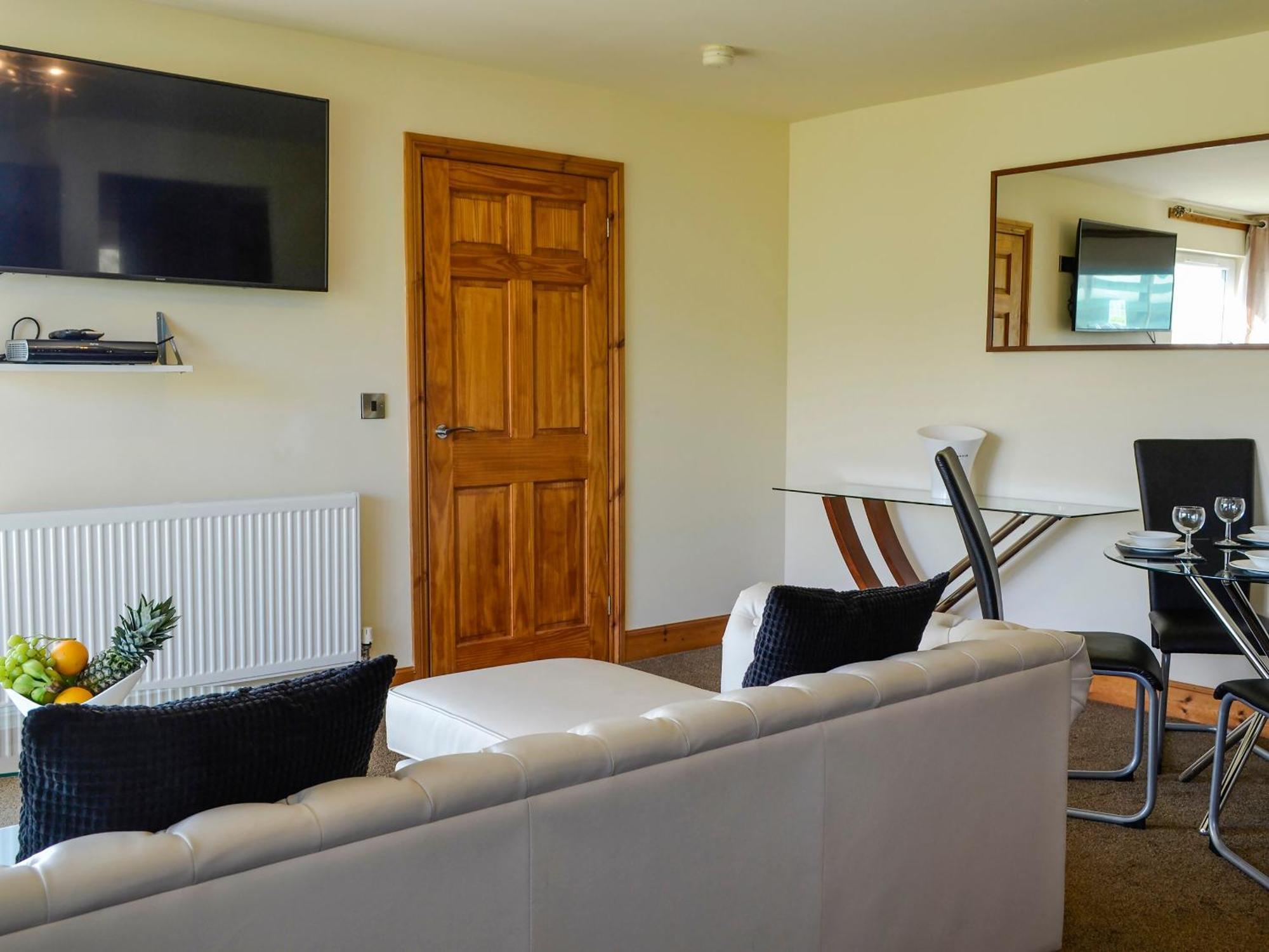 Holiday home Seaviews And Hot Tub At The Fairways - Uk39821